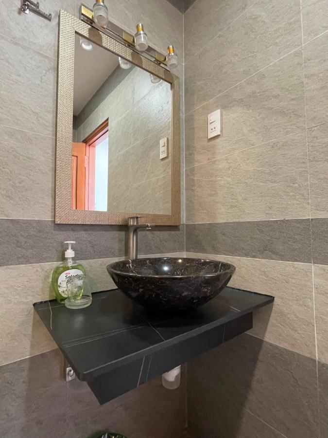 Y Linh Hotel Quy Nhơn Kültér fotó