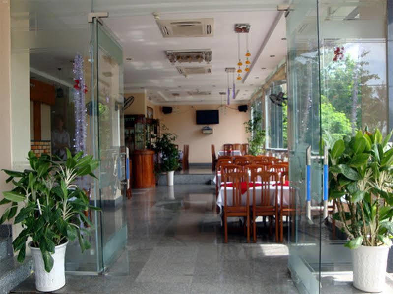Y Linh Hotel Quy Nhơn Kültér fotó